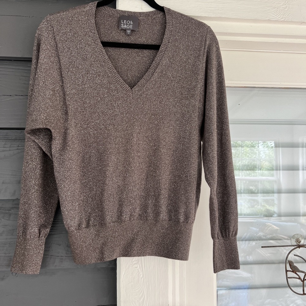 Leo & Sage Banded V Neck Sparkle Brown Sweater Size S Glam Mob Wife